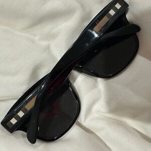 Burberry sunglasses
